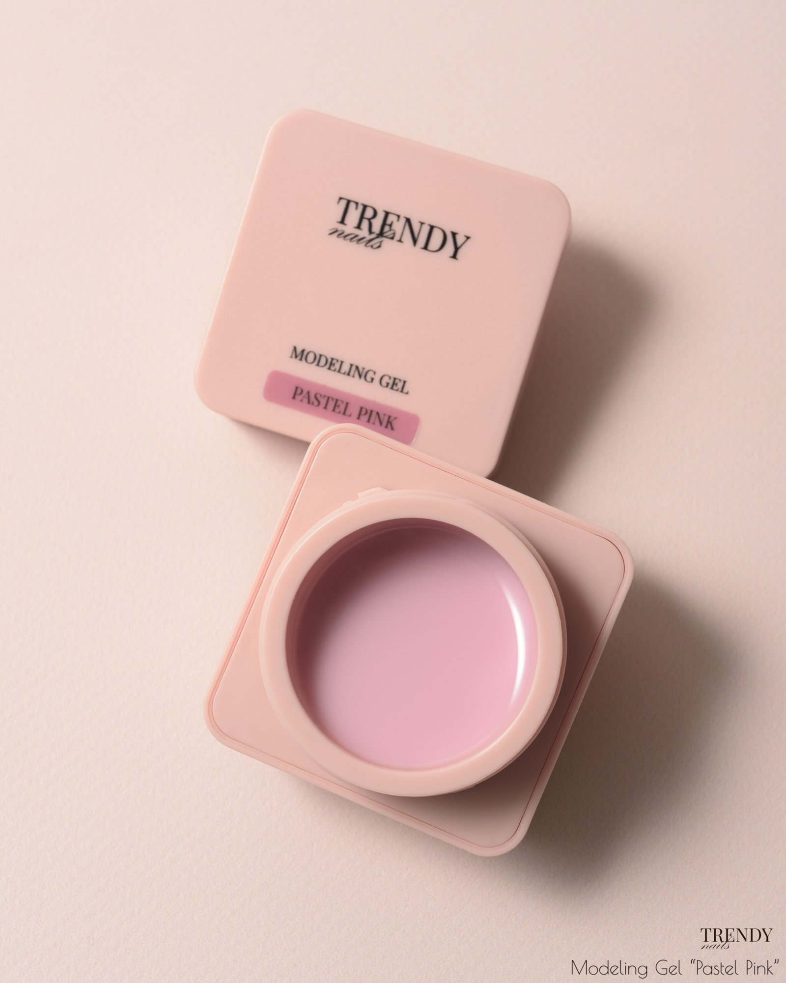 Modeliavimo gelis „Pastel Pink” - Gallery