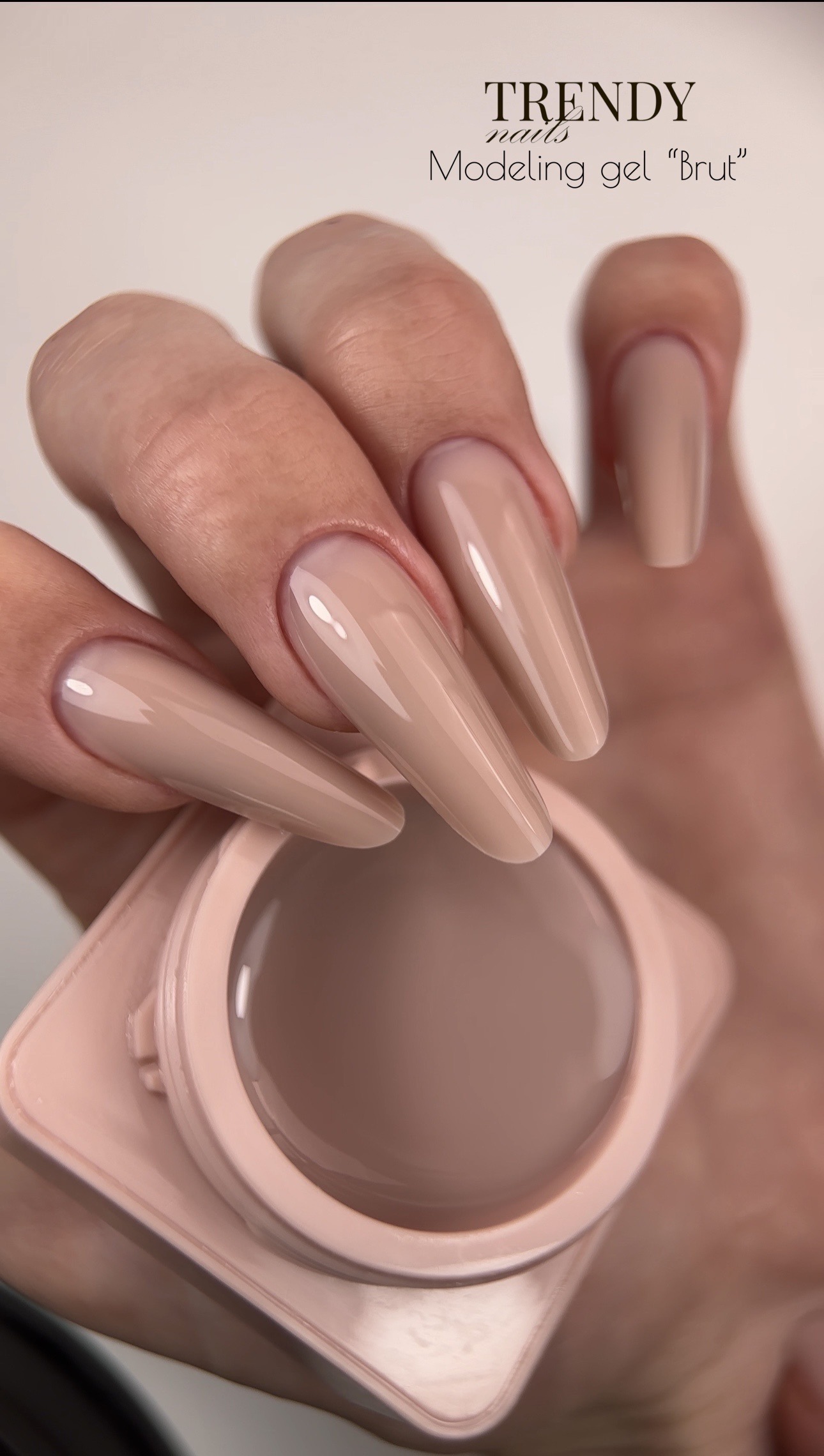 Modeliavimo gelis „Brut” 15 g - Gallery