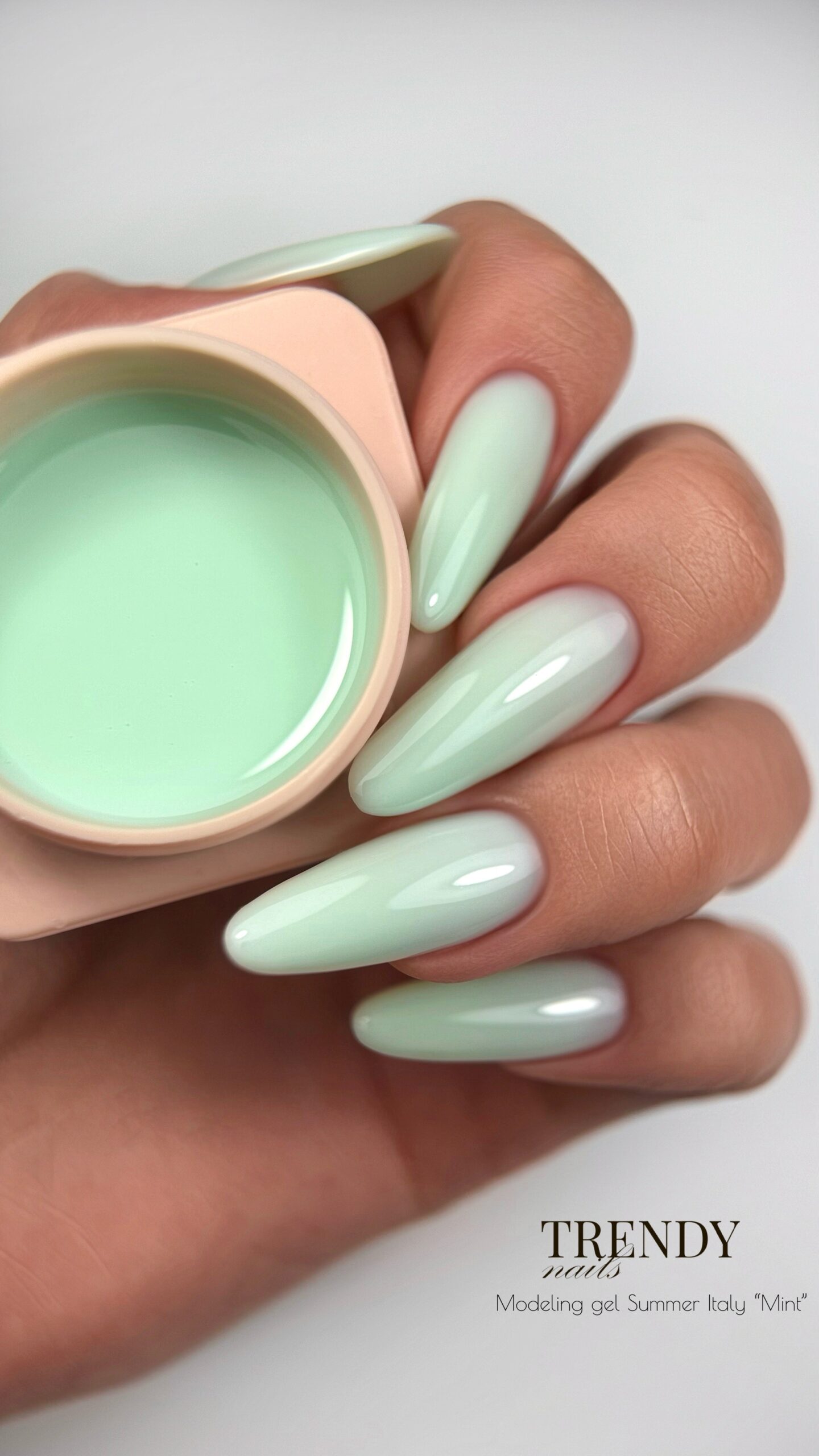 Modeliavimo gelis „Mint” 30 ml - Gallery