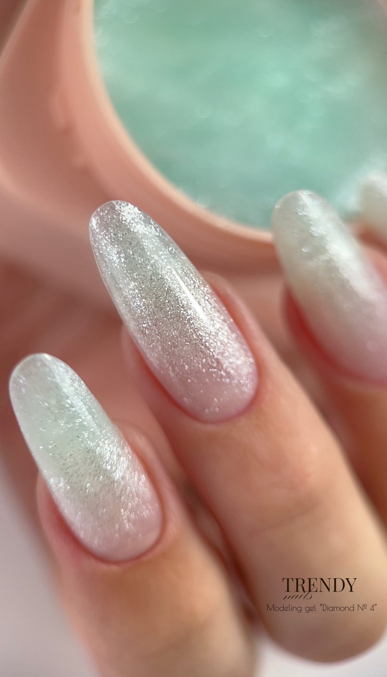 Modeliavimo gelis „Diamond 4” 30 ml - Gallery